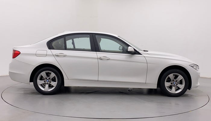 2015 BMW 3 Series 320D, Diesel, Automatic, 34,232 km, Right Side