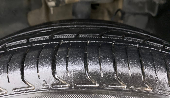 2019 Tata TIAGO NRG PETROL, Petrol, Manual, 45,262 km, Right Front Tyre Tread