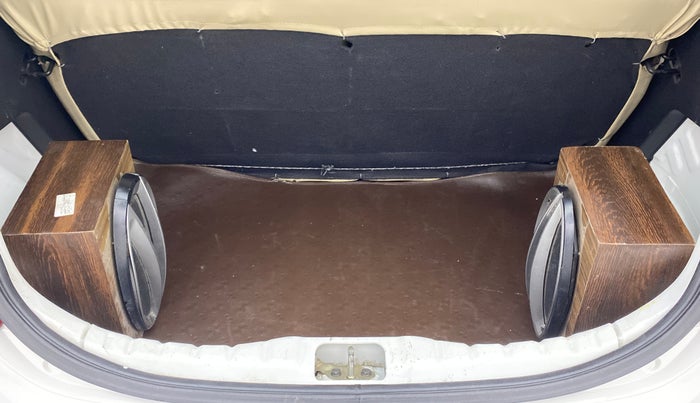 2013 Hyundai Eon ERA PLUS, Petrol, Manual, 49,281 km, Boot Inside