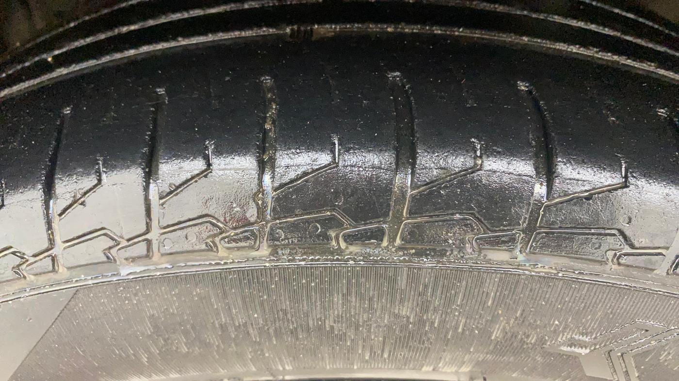 2020 Maruti S Cross ALPHA AT1.5, Petrol, Automatic, 47,321 km, Left Front Tyre Tread