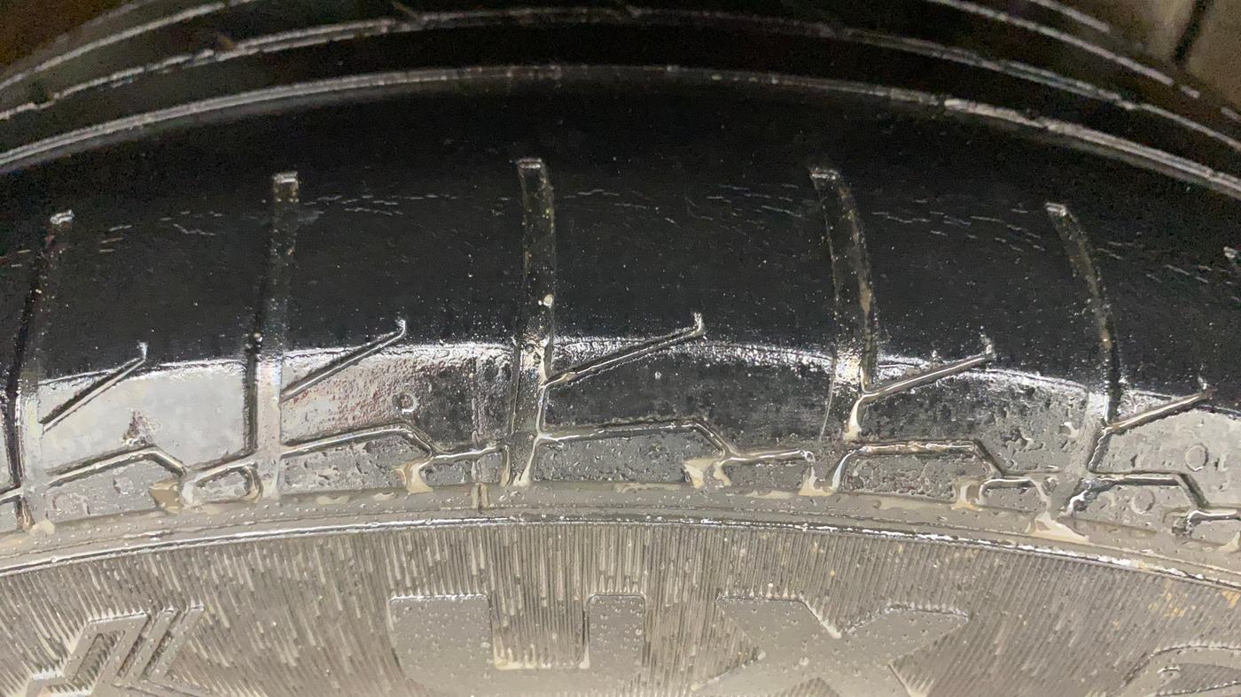 2020 Maruti S Cross ALPHA AT1.5, Petrol, Automatic, 47,321 km, Left Rear Tyre Tread