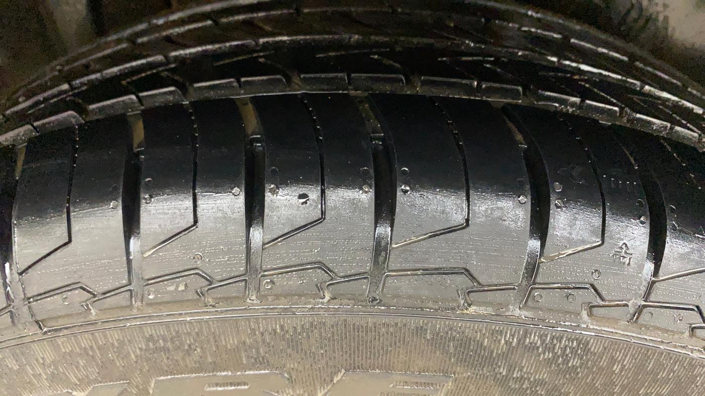 2020 Maruti S Cross ALPHA AT1.5, Petrol, Automatic, 47,321 km, Right Rear Tyre Tread