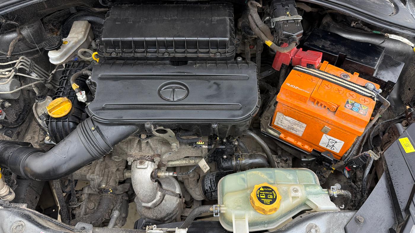 2022 Tata TIGOR XZ PLUS CNG, CNG, Manual, 46,729 km, Engine View - Left