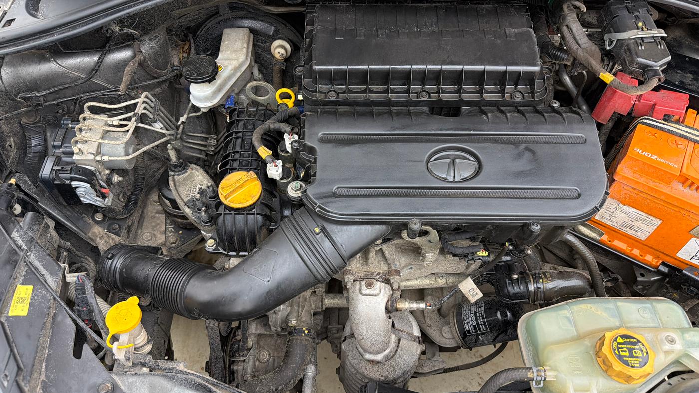2022 Tata TIGOR XZ PLUS CNG, CNG, Manual, 46,729 km, Engine View - Right