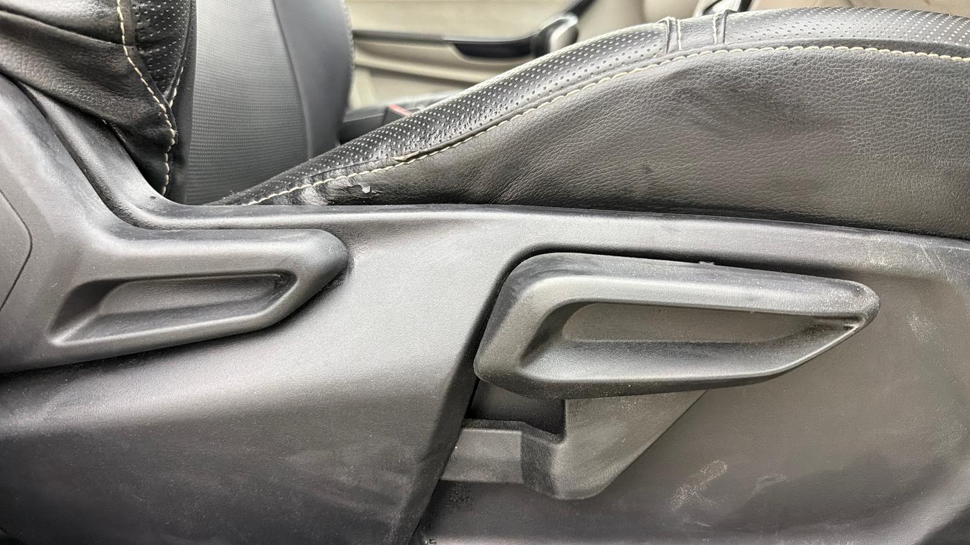 2022 Tata TIGOR XZ PLUS CNG, CNG, Manual, 46,729 km, Driver Side Adjustment Panel