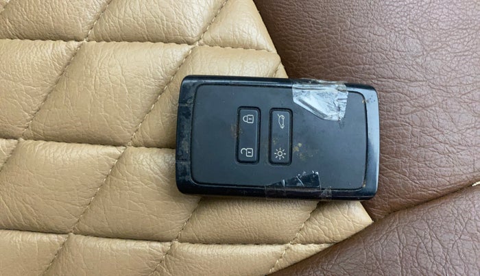 2022 Renault TRIBER RXZ, Petrol, Manual, 75,598 km, Key Close Up