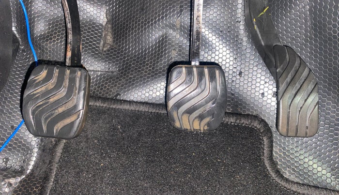 2022 Renault TRIBER RXZ, Petrol, Manual, 75,598 km, Pedals