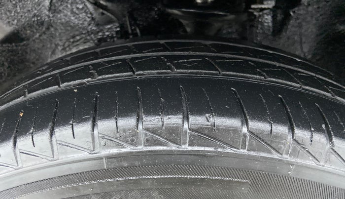 2021 Maruti Alto LXI, Petrol, Manual, 12,229 km, Left Front Tyre Tread