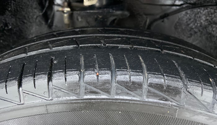 2021 Maruti Alto LXI, Petrol, Manual, 12,229 km, Right Front Tyre Tread