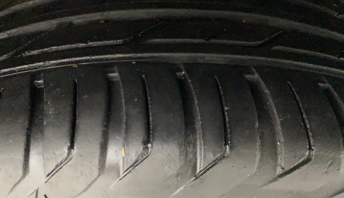 2019 Jeep Compass LIMITED PLUS DIESEL, Diesel, Manual, 86,158 km, Left Rear Tyre Tread