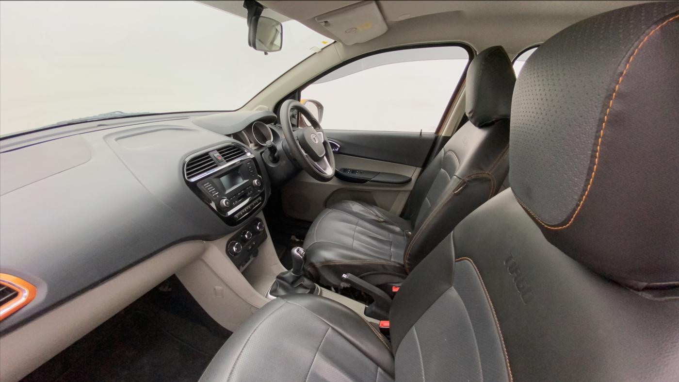 2016 Tata Tiago XZ PETROL, Petrol, Manual, 42,772 km, Right Side Front Door Cabin