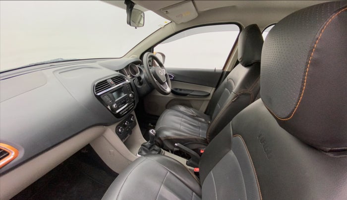 2016 Tata Tiago XZ PETROL, Petrol, Manual, 42,772 km, Right Side Front Door Cabin