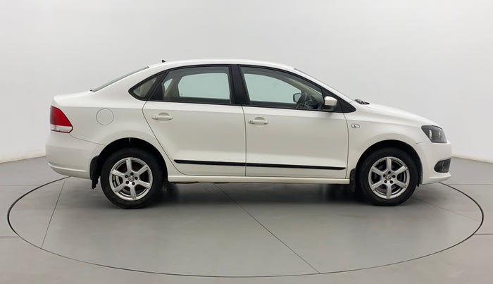 2013 Volkswagen Vento HIGHLINE 1.6 MPI, Petrol, Manual, 36,982 km, Right Side View