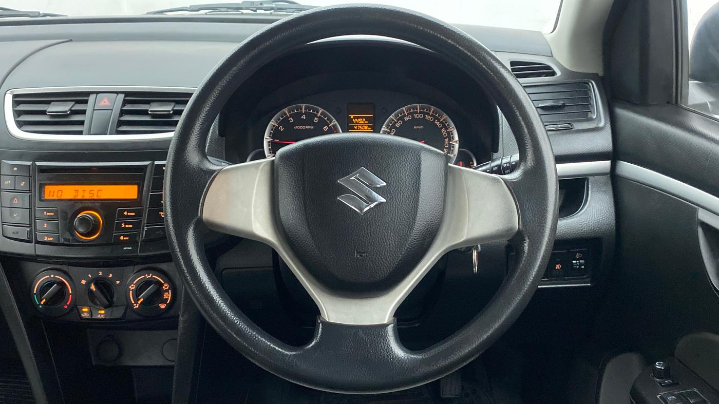 2015 Maruti Swift VXI, Petrol, Manual, 47,581 km, Steering Wheel Close Up
