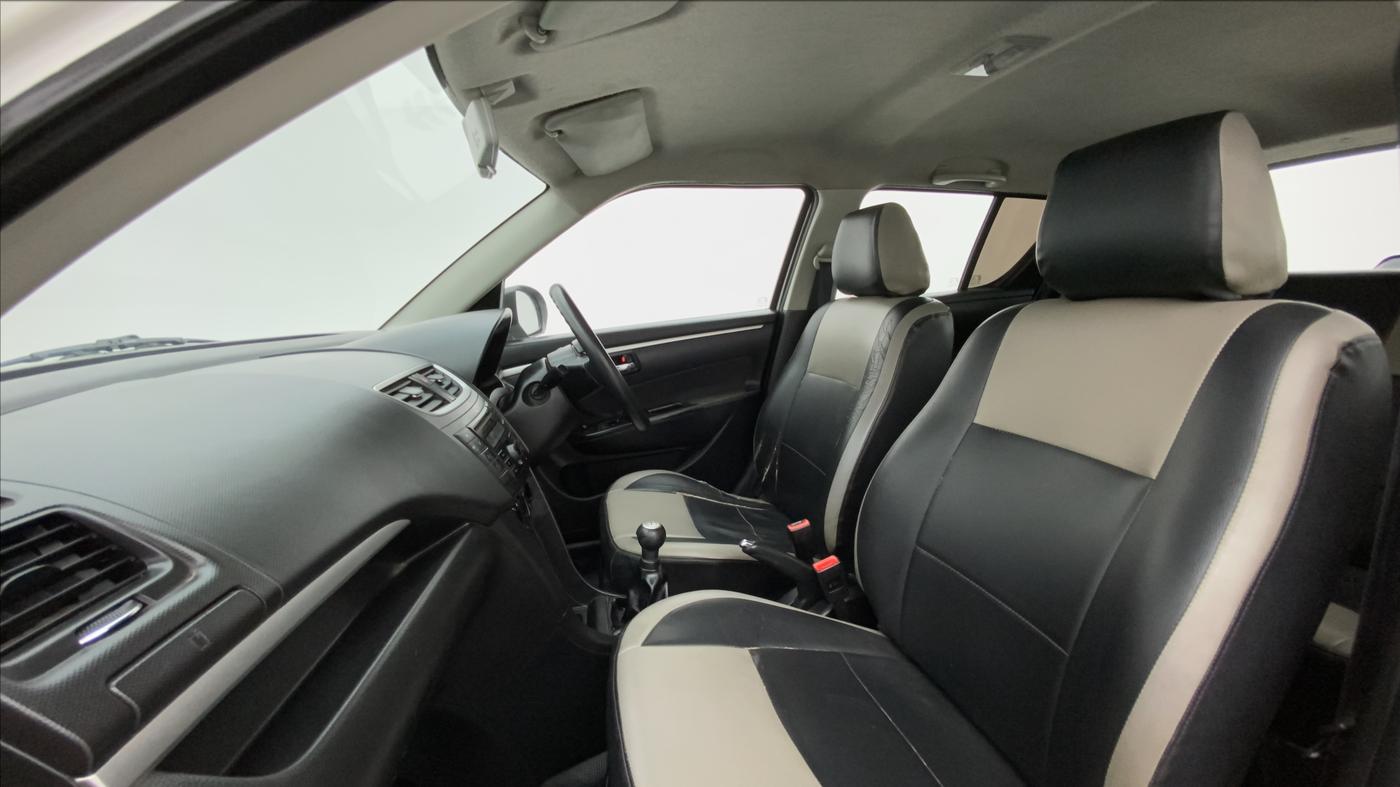 2015 Maruti Swift VXI, Petrol, Manual, 47,581 km, Right Side Front Door Cabin