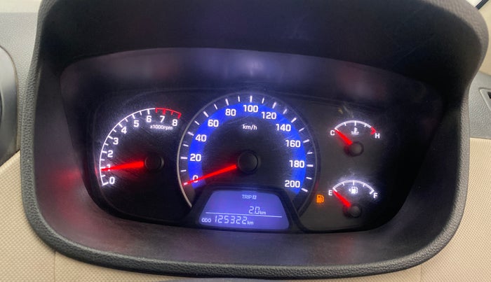 2015 Hyundai Xcent S (O) 1.2, Petrol, Manual, 1,25,322 km, Odometer Image