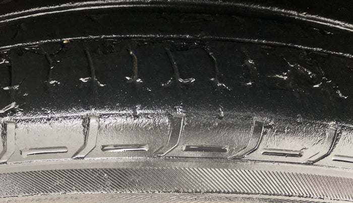 2020 Honda Civic 1.8L I-VTEC ZX CVT, Petrol, Automatic, 43,091 km, Left Rear Tyre Tread