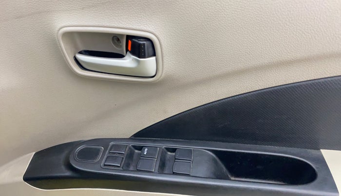 2014 Maruti Celerio VXI AMT, Petrol, Automatic, 1,04,804 km, Driver Side Door Panels Control