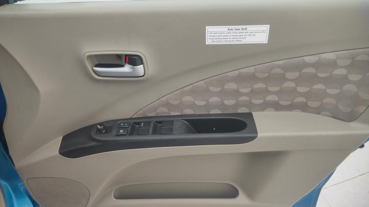 2015 Maruti Celerio ZXI AMT, Petrol, Automatic, 28,006 km, Driver Side Door Panels Control
