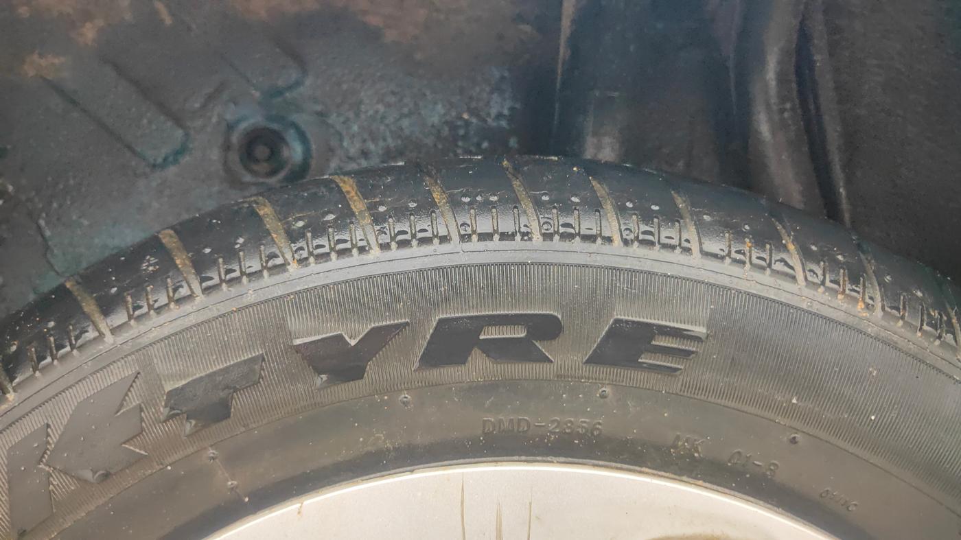 2015 Maruti Celerio ZXI AMT, Petrol, Automatic, 28,006 km, Left Rear Tyre Tread