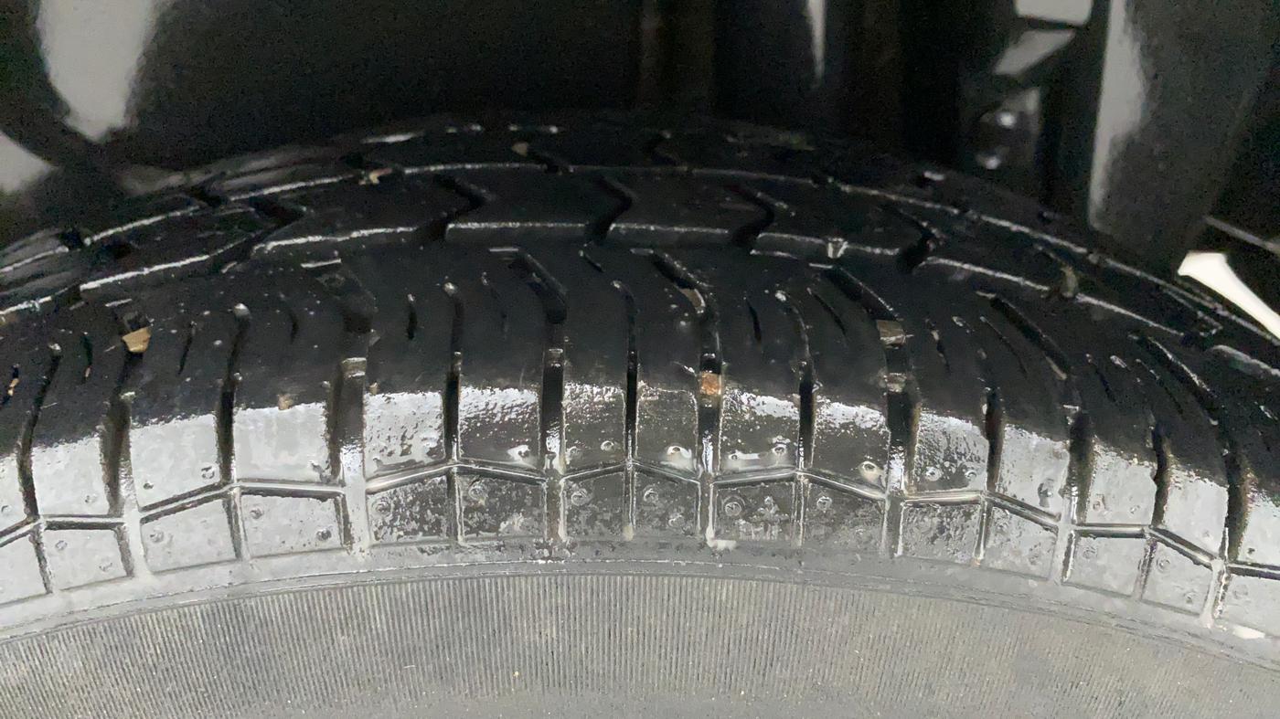 2013 Maruti Swift Dzire VXI, Petrol, Manual, 48,669 km, Left Rear Tyre Tread