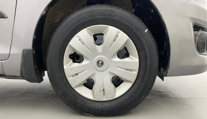 2013 Maruti Swift Dzire VXI, Petrol, Manual, 48,669 km, Right Front Wheel
