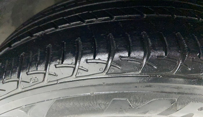 2015 Honda Mobilio 1.5 S I VTEC, Petrol, Manual, 66,439 km, Right Front Tyre Tread