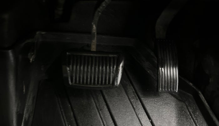 2020 Hyundai VENUE S 1.0 TURBO DCT, Petrol, Automatic, 88,120 km, Pedals