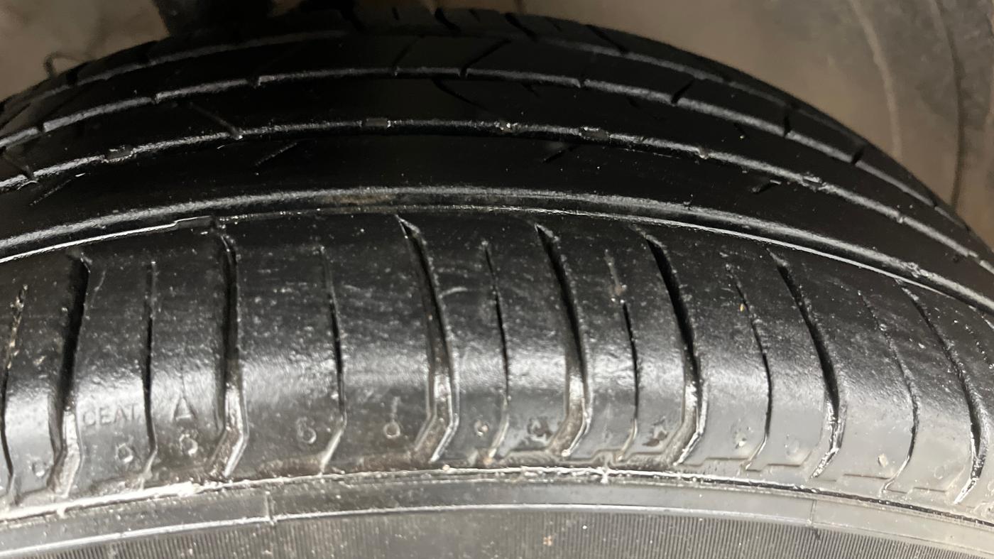 2020 Hyundai VENUE S 1.0 TURBO DCT, Petrol, Automatic, 88,102 km, Right Front Tyre Tread