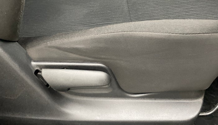 2015 Maruti Swift VXI D, Petrol, Manual, 41,053 km, Driver Side Adjustment Panel