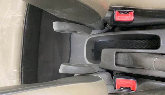 2015 Hyundai i10 MAGNA 1.1, CNG, Manual, 68,805 km, Driver Side Adjustment Panel