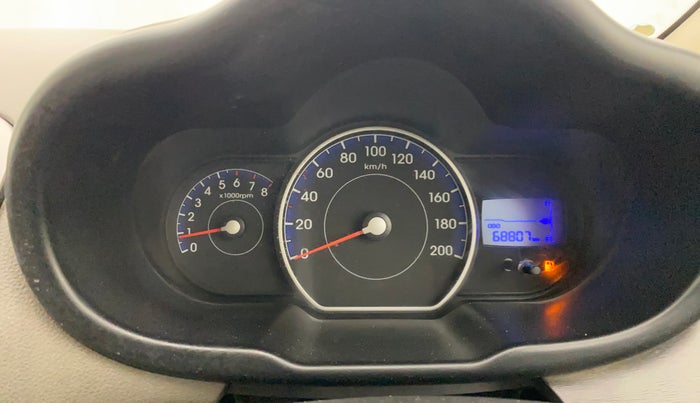 2015 Hyundai i10 MAGNA 1.1, CNG, Manual, 68,805 km, Odometer Image
