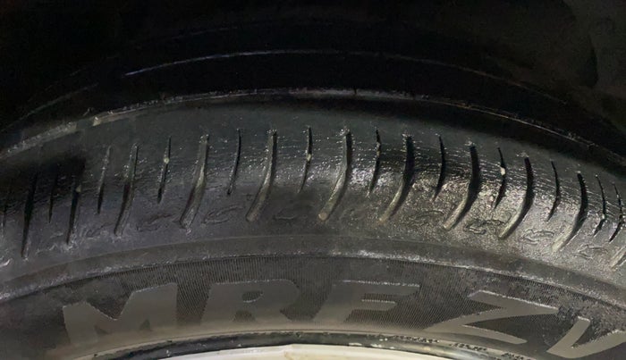 2019 Maruti Baleno DELTA PETROL 1.2, CNG, Manual, 83,984 km, Right Front Tyre Tread