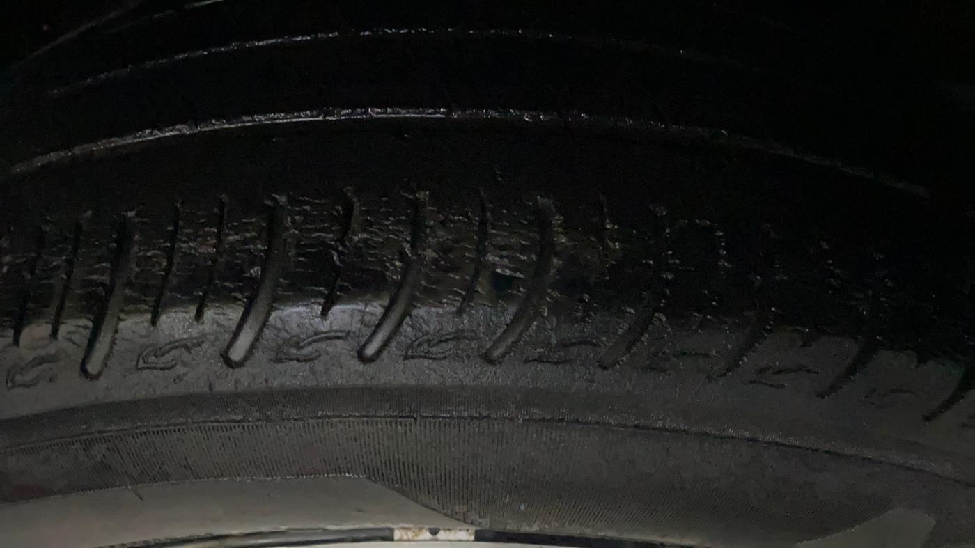 2019 Maruti Baleno DELTA PETROL 1.2, CNG, Manual, 83,984 km, Left Rear Tyre Tread