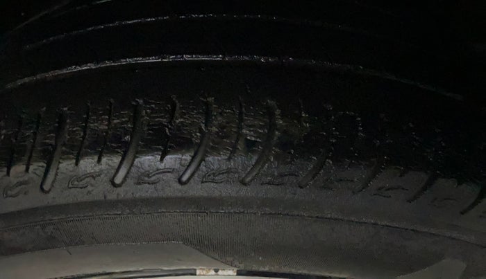 2019 Maruti Baleno DELTA PETROL 1.2, CNG, Manual, 83,984 km, Left Rear Tyre Tread