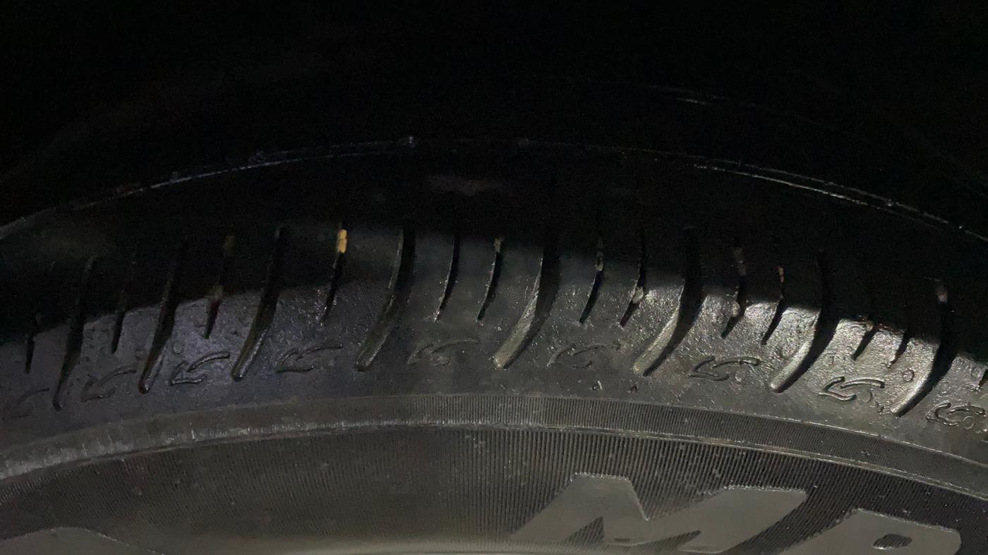 2019 Maruti Baleno DELTA PETROL 1.2, CNG, Manual, 83,984 km, Right Rear Tyre Tread