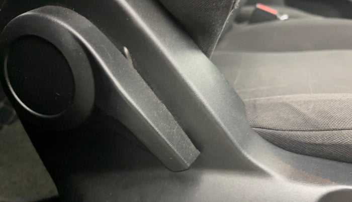 2022 Tata PUNCH ADVENTURE AMT, Petrol, Automatic, 45,218 km, Driver Side Adjustment Panel