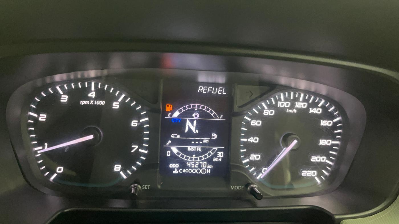 2022 Tata PUNCH ADVENTURE AMT, Petrol, Automatic, 45,218 km, Odometer Image