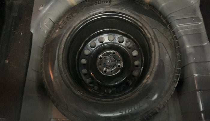 2022 Tata PUNCH ADVENTURE AMT, Petrol, Automatic, 45,218 km, Spare Tyre