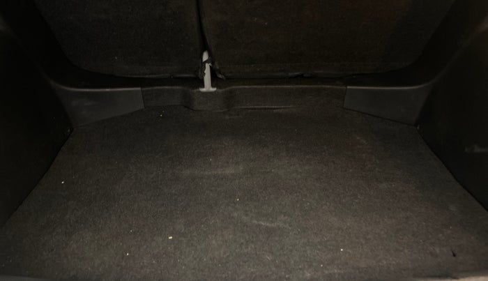 2025 Volkswagen TAIGUN GT Line 1.0L TSI MT, Petrol, Manual, 14,351 km, Boot Inside