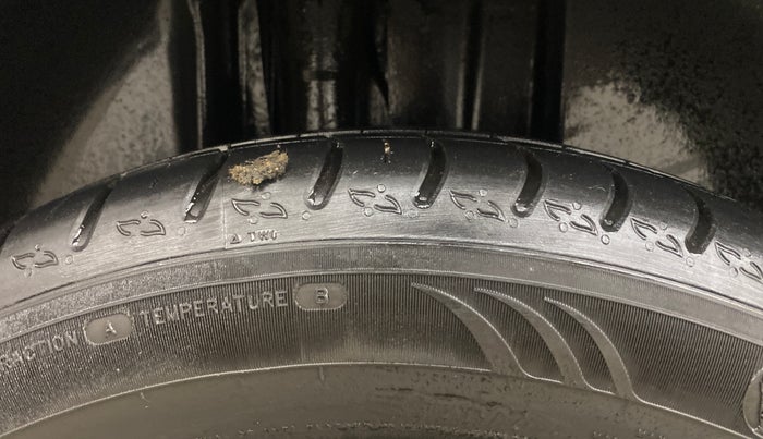 2025 Volkswagen TAIGUN GT Line 1.0L TSI MT, Petrol, Manual, 14,351 km, Right Rear Tyre Tread