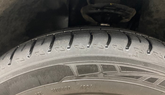 2025 Volkswagen TAIGUN GT Line 1.0L TSI MT, Petrol, Manual, 14,351 km, Left Front Tyre Tread