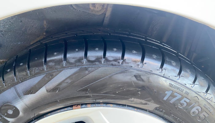 2018 Tata Tiago XT PETROL, CNG, Manual, 77,648 km, Left Rear Tyre Tread