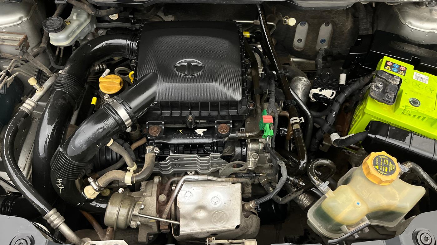 2017 Tata NEXON XM PETROL, Petrol, Manual, 56,943 km, Engine View