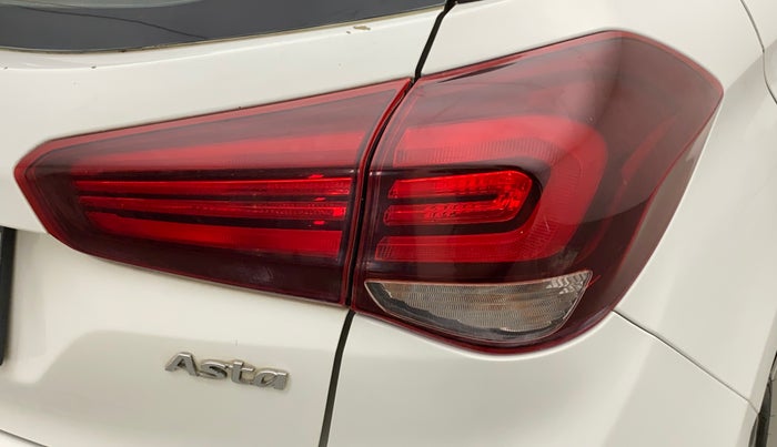 2018 Hyundai Elite i20 ASTA 1.2 (O), Petrol, Manual, 48,788 km, Right tail light - Minor damage