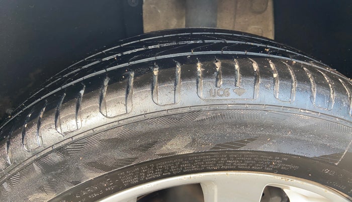 2022 MG ASTOR SUPER 1.5 CVT, Petrol, Automatic, 24,114 km, Left Rear Tyre Tread