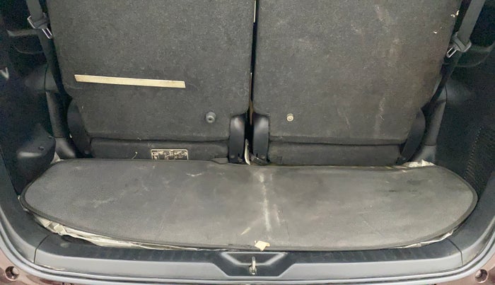 2016 Toyota Innova Crysta 2.7 ZX AT 7 STR, Petrol, Automatic, 90,064 km, Boot Inside
