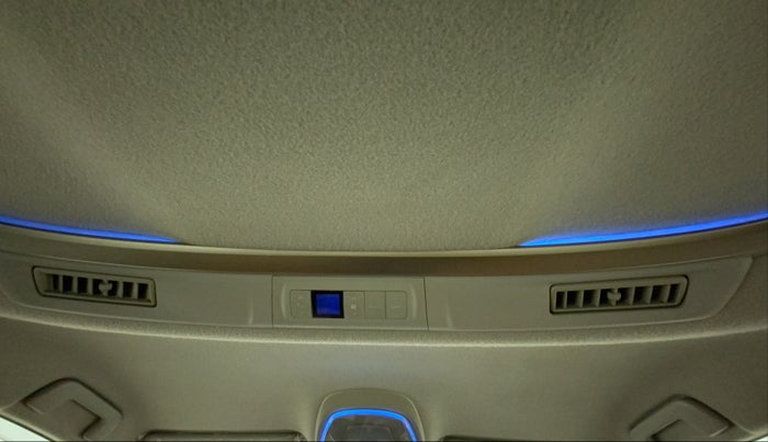 2016 Toyota Innova Crysta 2.7 ZX AT 7 STR, Petrol, Automatic, 90,064 km, Rear AC Vents