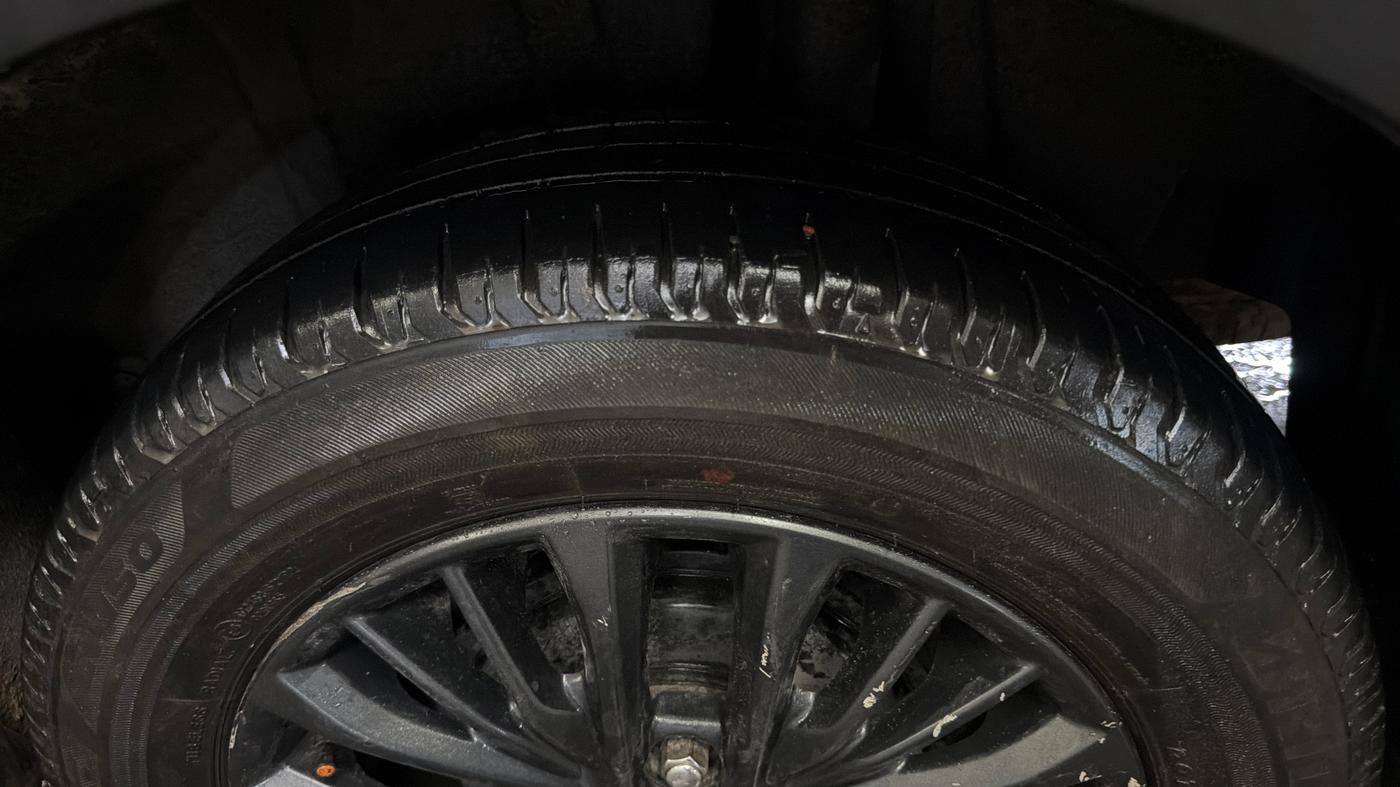 2021 Maruti XL6 ZETA MT, Petrol, Manual, 44,081 km, Left Rear Tyre Tread