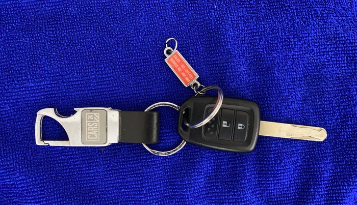 2019 Honda Amaze 1.2L I-VTEC S, Petrol, Manual, 50,433 km, Key Close Up